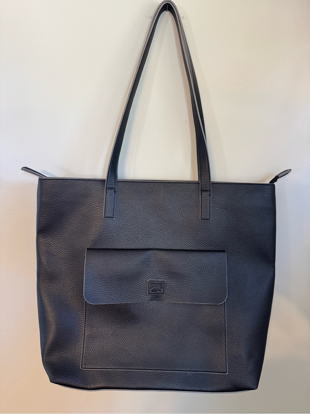 ROOTS Black Pebbled Tote Bag